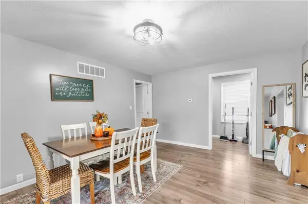5524 NE Amazonia RD, St Joseph, MO 64505