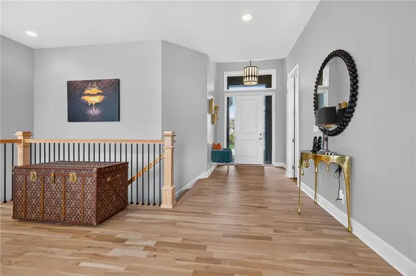 12827 W 172nd TER, Overland Park, KS 66221
