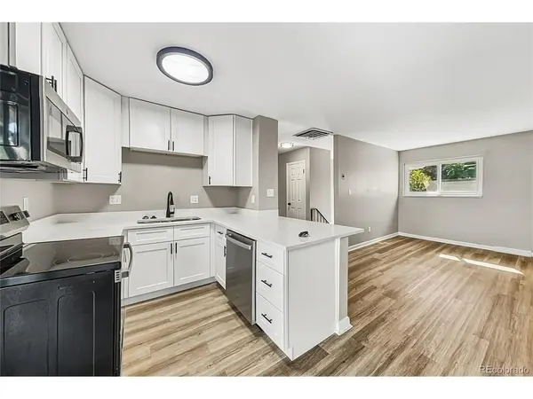 7907 E Fremont, Centennial, CO 80112