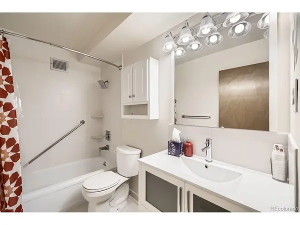 9335 E Center #4B, Denver, CO 80247