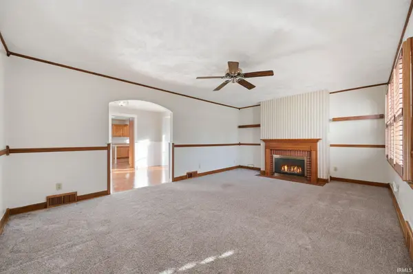 420 W Perkins ST, Hartford City, IN 47348-1536