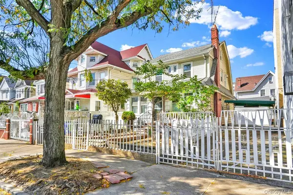 172-15 89th AVE, Jamaica, NY 11432