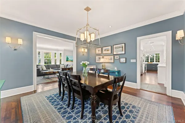 90 E Brookside DR, Larchmont, NY 10538