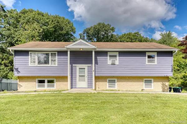 62 Delaware RD, Newburgh, NY 12550