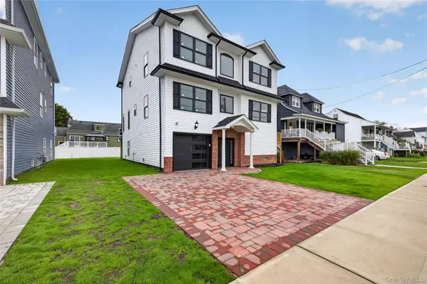 267 Roosevelt AVE, Freeport, NY 11520