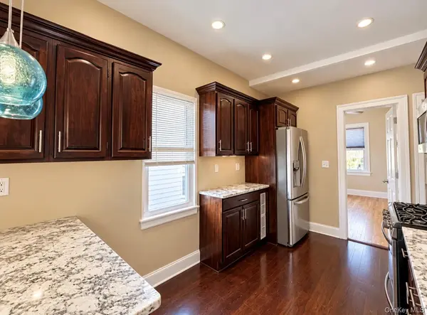 75-05 60th PL #2, Glendale, NY 11385
