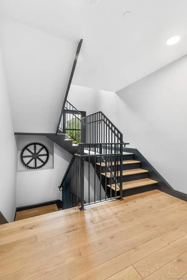 206 Main ST #2, Beacon, NY 12508