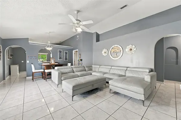 10521 ROCKING A RUN, Orlando, FL 32825