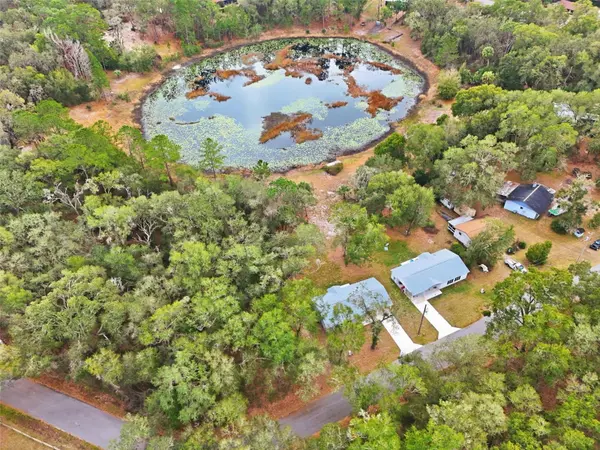 16450 SE 57TH PL, Ocklawaha, FL 32179