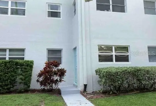 445 32ND AVE N #W104, St Petersburg, FL 33704