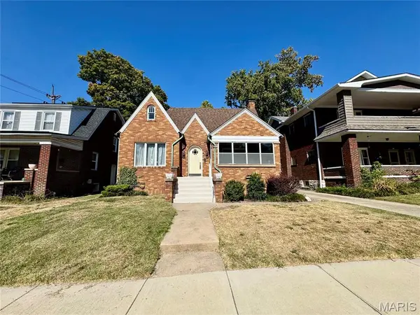 814 E 5th ST, Alton, IL 62002