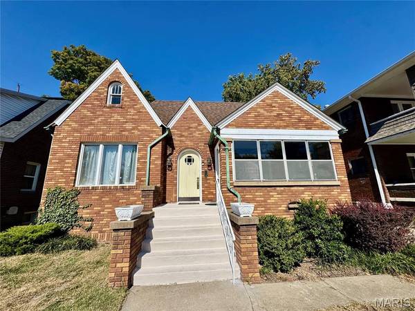 814 E 5th ST, Alton, IL 62002