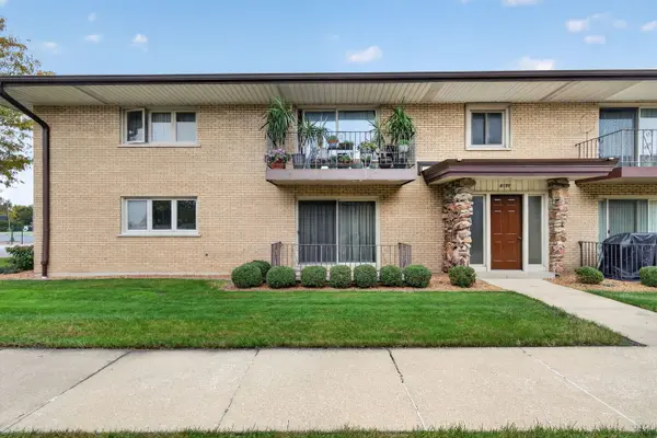 6150 S Kensington AVE #101c, Countryside, IL 60525