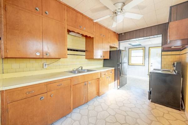 8343 S Dorchester AVE, Chicago, IL 60619