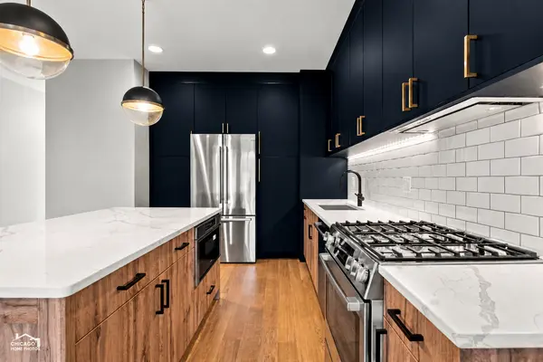 2448 W Diversey AVE #1, Chicago, IL 60647