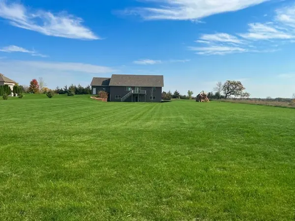 13373 58th AVE, South Haven, MN 55382