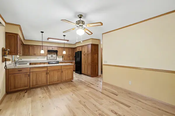 12325 Villaburne DR, Burnsville, MN 55337