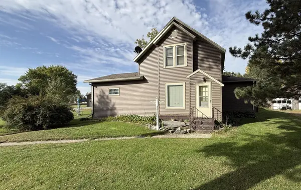 237 S Paul ST, Appleton, MN 56208