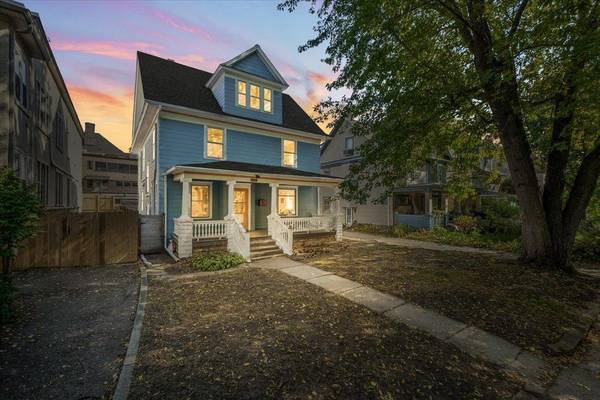2017 Emerson AVE S, Minneapolis, MN 55405