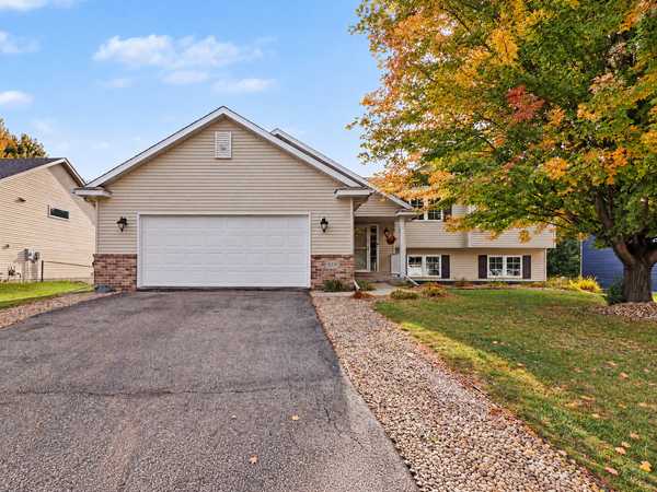 420 9th AVE NE, Lonsdale, MN 55046