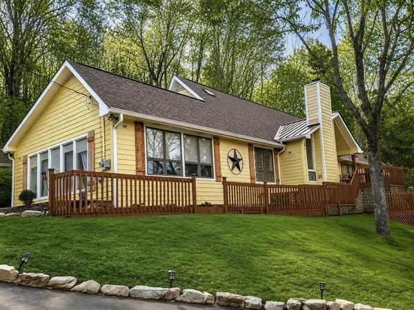2145 S Berrys Chapel Ct, Franklin, TN 37069