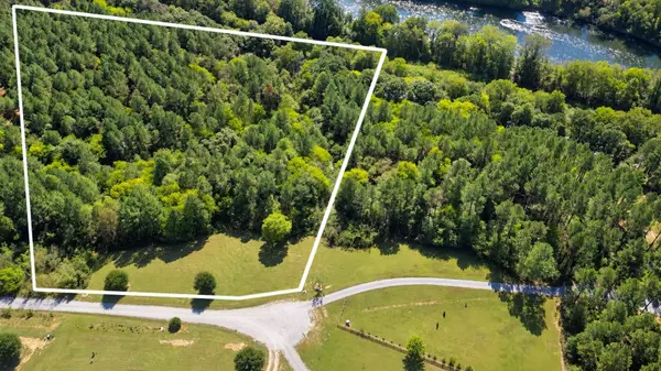 193 Hiwassee Trails Dr, Delano, TN 37325
