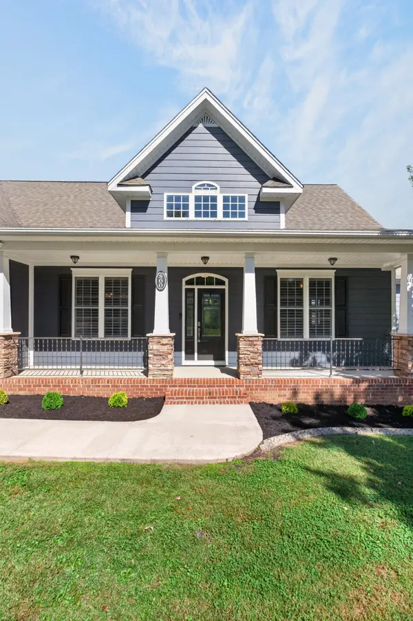 800 Windingbrook Ct, Cookeville, TN 38506