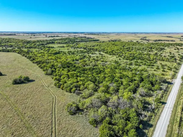 000 201ST RD, Maple City, KS 67102