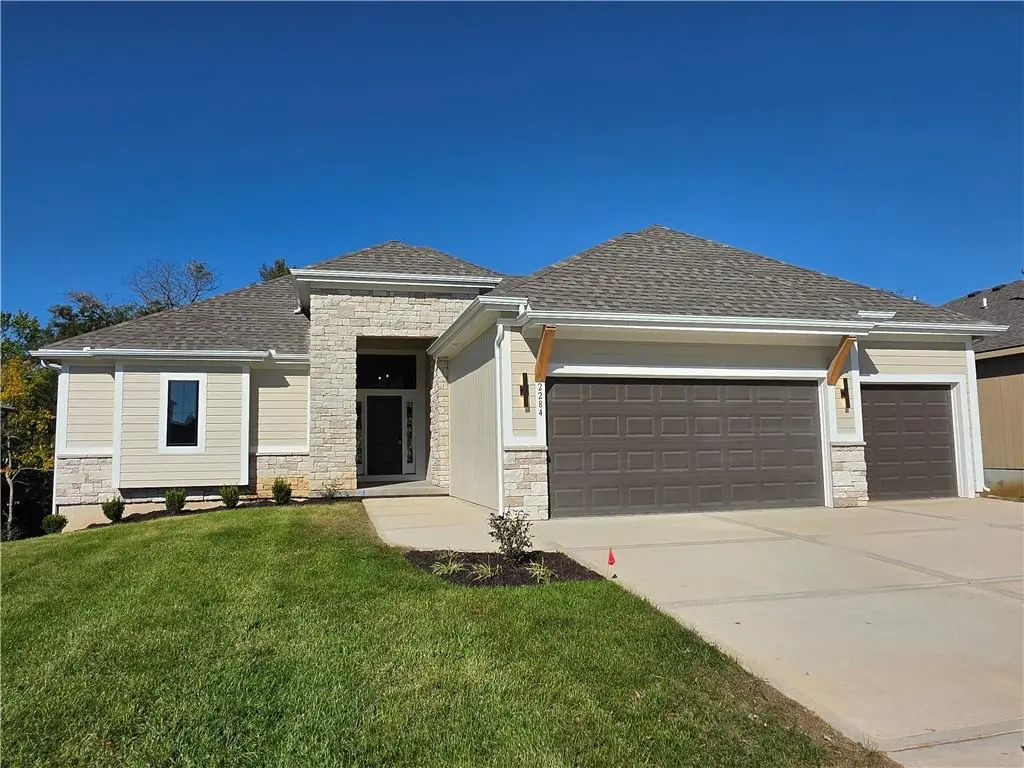 2284 Wabash ST, Olathe, KS 66061