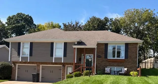 2902 N 39th TER, St Joseph, MO 64506