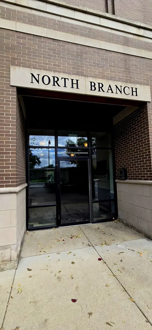 2510 W Irving Park RD #306, Chicago, IL 60618