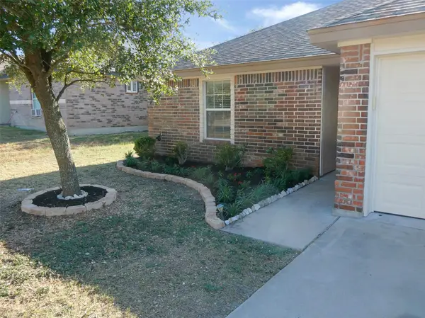 113 SOAPSTONE DR, Jarrell, TX 76537
