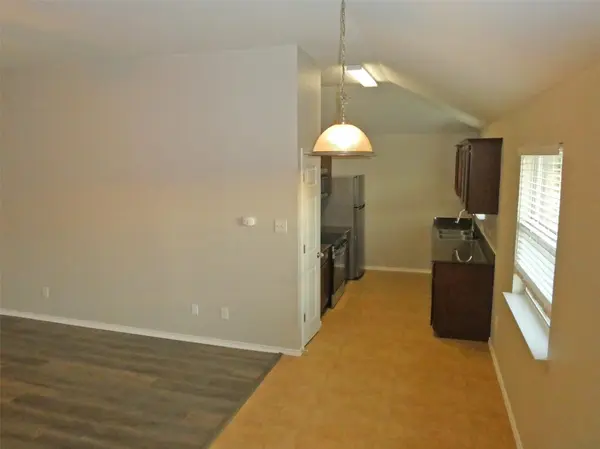 113 SOAPSTONE DR, Jarrell, TX 76537