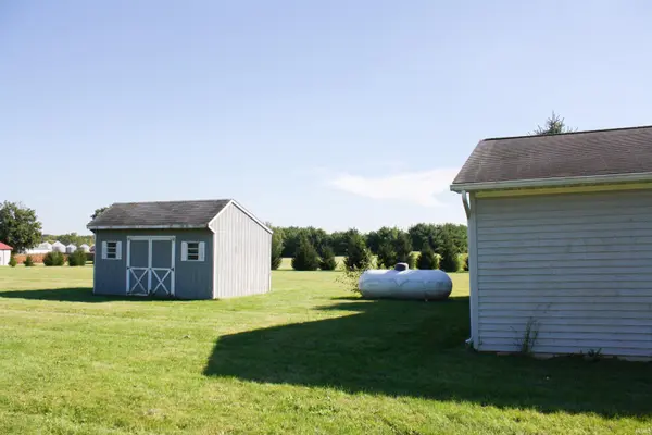 62814 Ash RD, Wakarusa, IN 46573