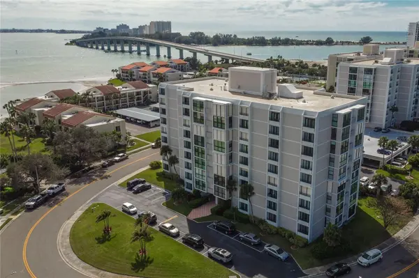 855 BAY WAY BLVD #806, Clearwater, FL 33767