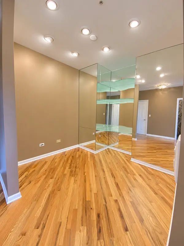 1717 S Prairie AVE #2304, Chicago, IL 60616