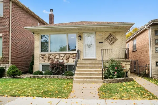 3318 N Page AVE, Chicago, IL 60634