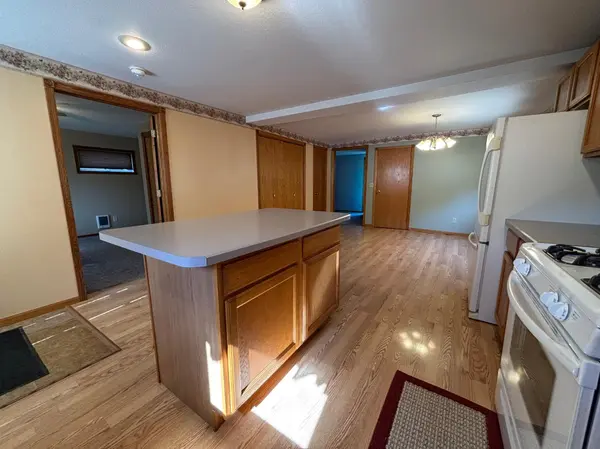 1636 Dover ST, Worthington, MN 56187