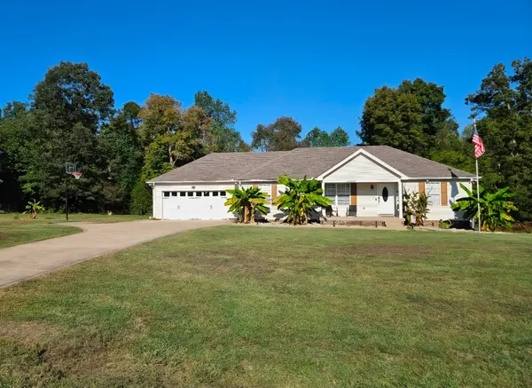 3084 Bowker Rd, Charlotte, TN 37036