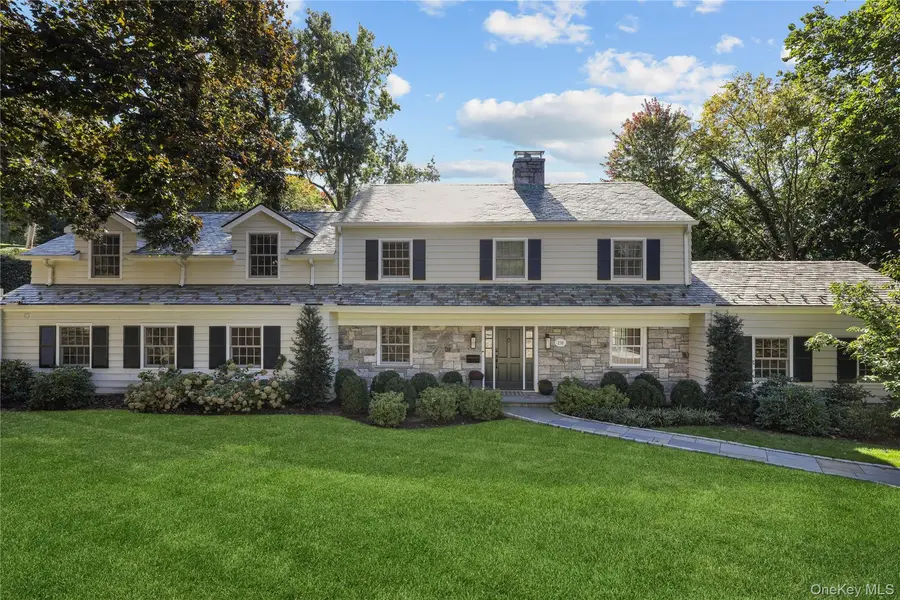 238 Pondfield RD, Bronxville, NY 10708
