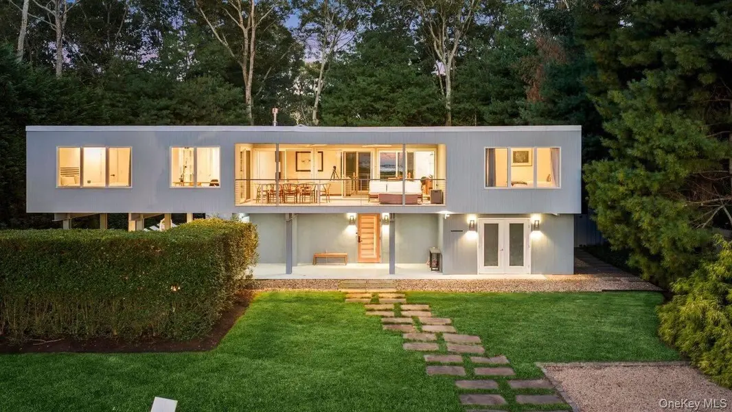 1039 Springs Fireplace RD, East Hampton, NY 11937