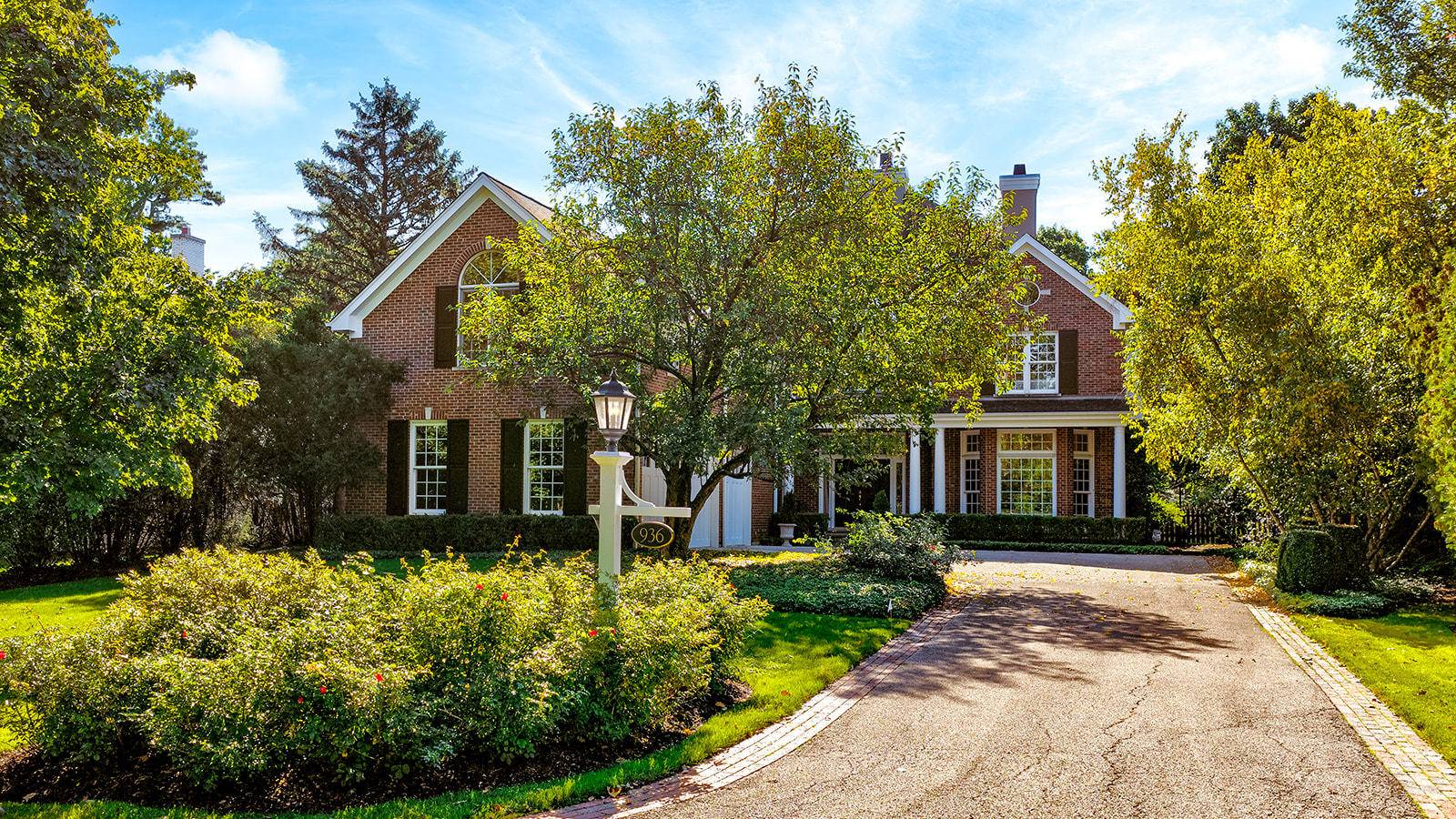936 Fisher LN, Winnetka, IL 60093