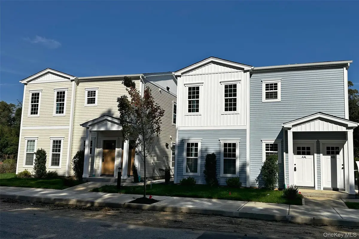 7 Patton AVE #1A, Wyandanch, NY 11798
