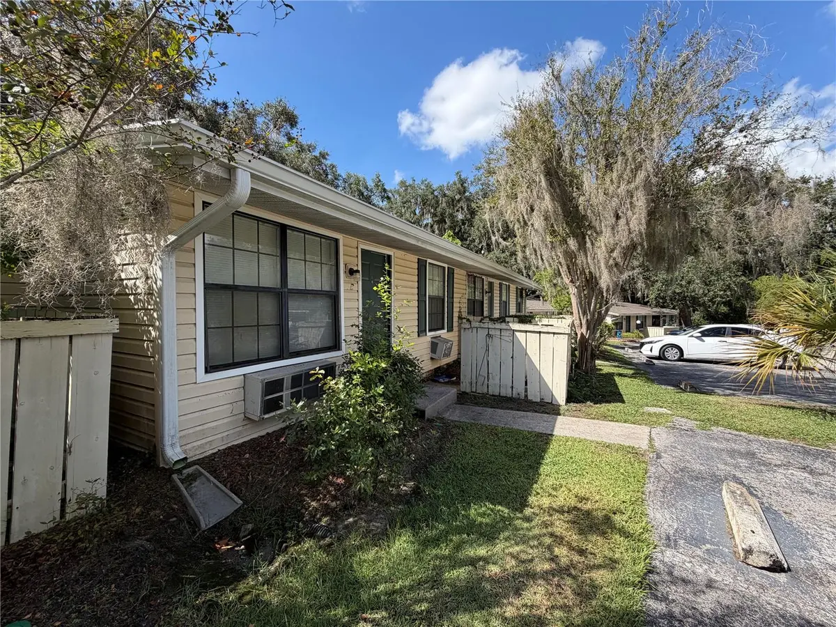 2490 SW 14TH DR #11, Gainesville, FL 32608