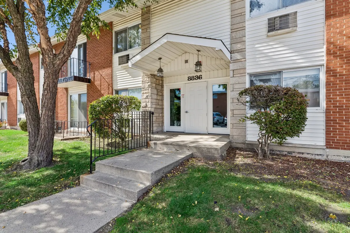 8836 N Western AVE #1H, Des Plaines, IL 60016