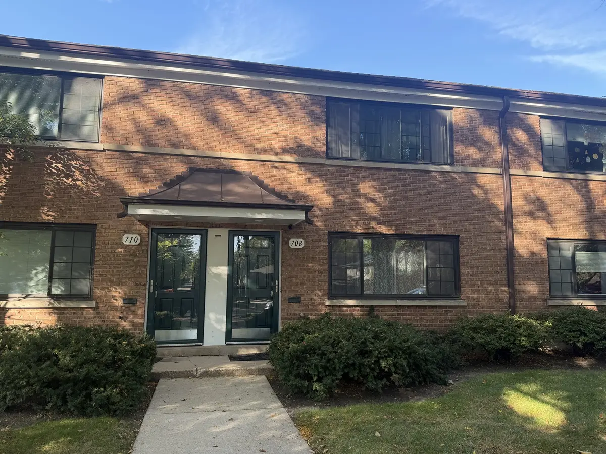 708 Dodge AVE, Evanston, IL 60202