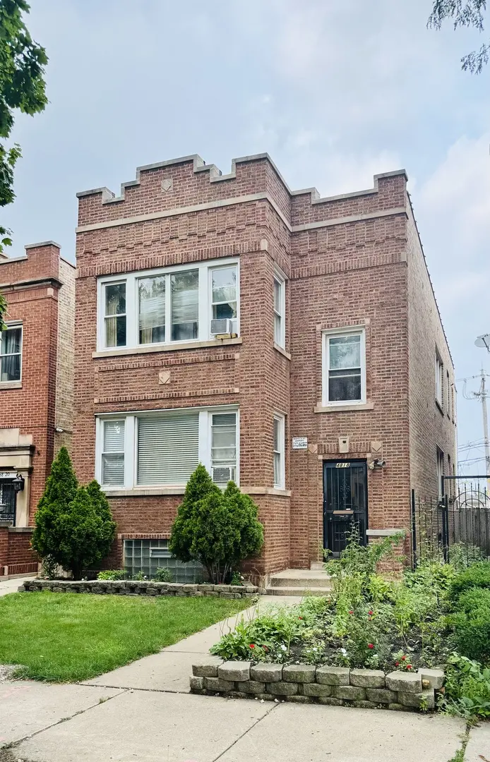 4818 W Fletcher ST, Chicago, IL 60641