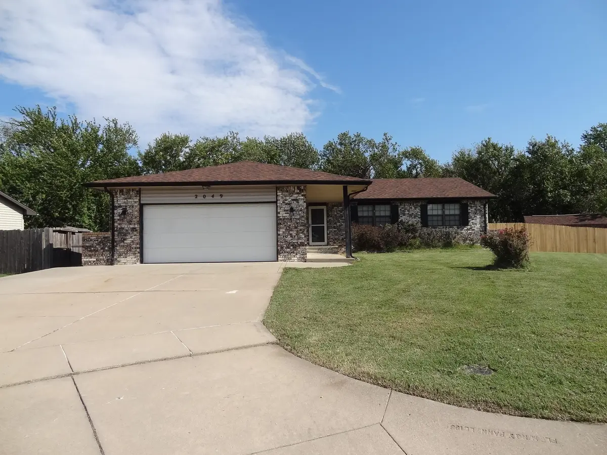 2049 S CAPRI CT., Wichita, KS 67207