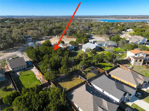 1100 Diamondhead DR, Canyon Lake, TX 78133