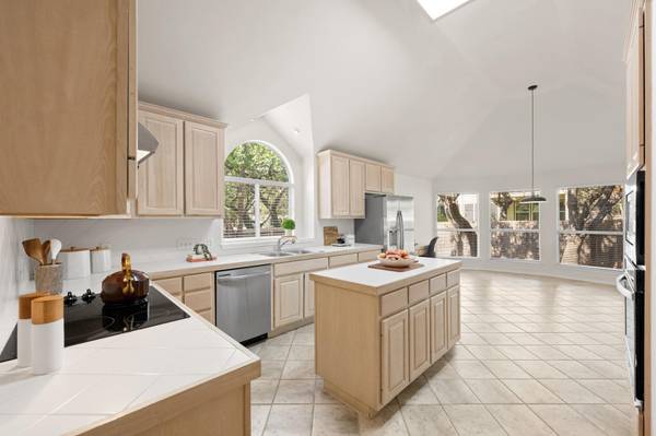3600 Normandy Ridge LN, Austin, TX 78738